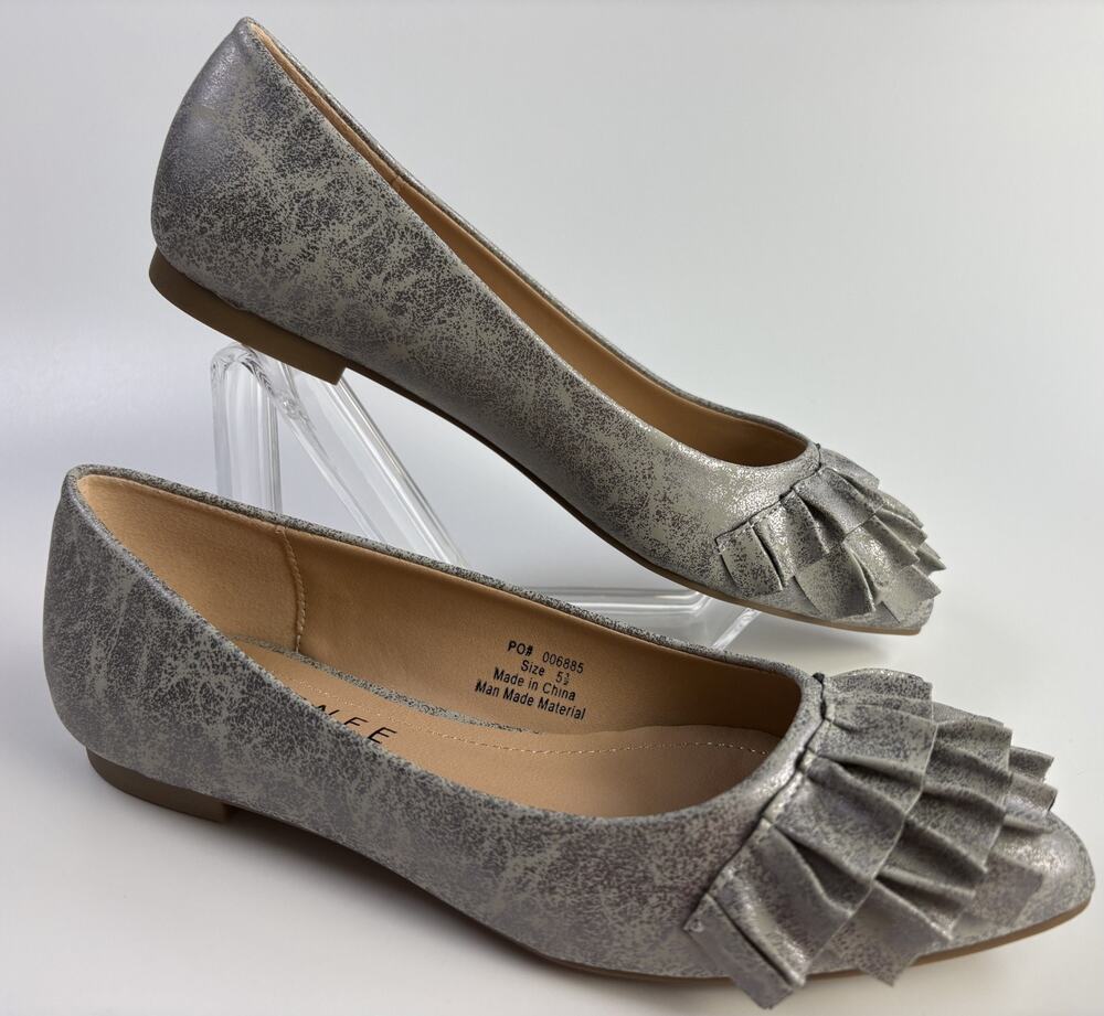 Journee Collection Judy Pewter Ruffle Pointed Toe Flats Women's Size 5.5 New